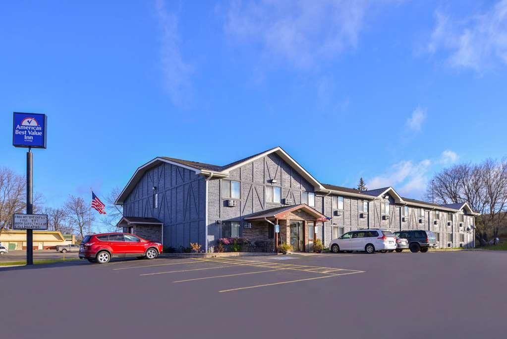 Americas Best Value Inn & Suites Detroit Lakes Ngoại thất bức ảnh