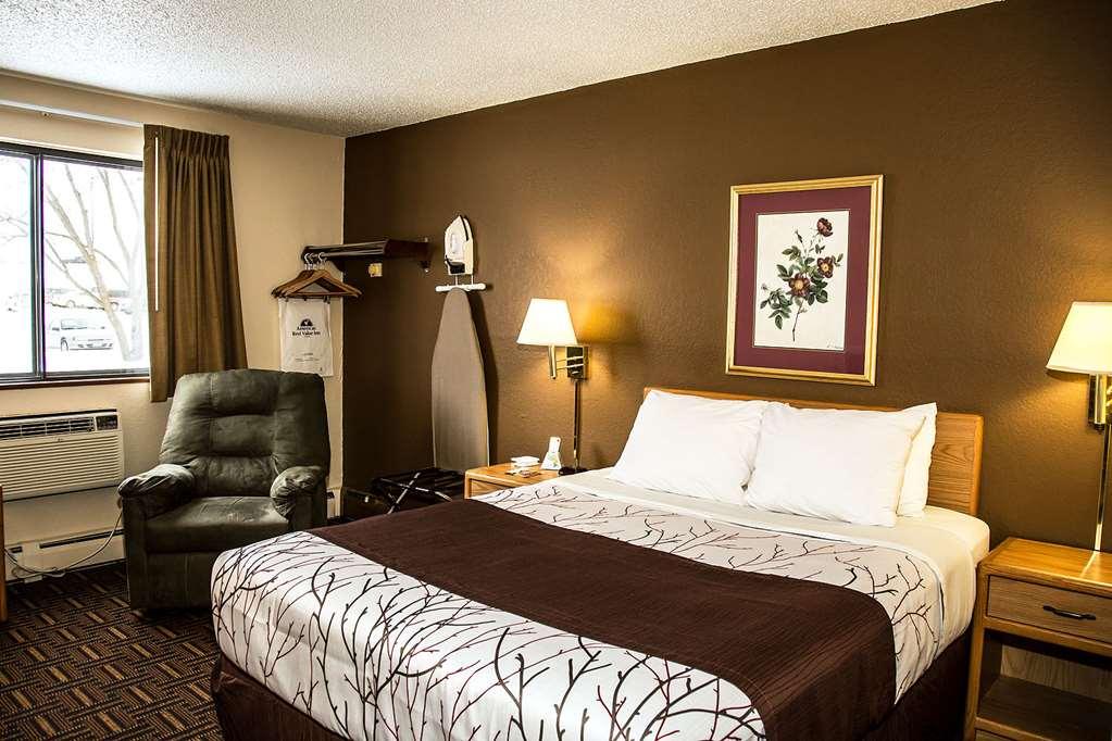 Americas Best Value Inn & Suites Detroit Lakes Phòng bức ảnh
