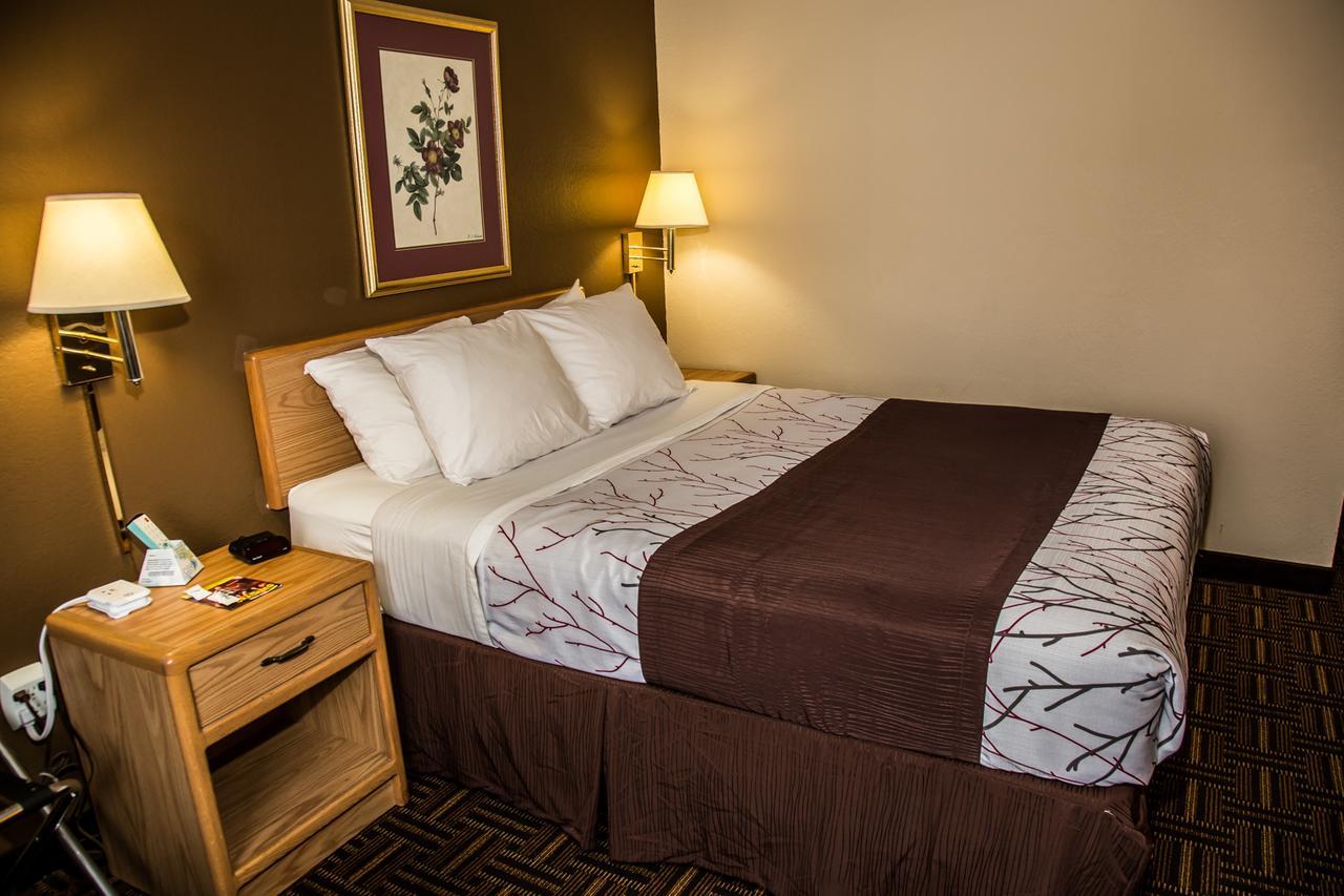 Americas Best Value Inn & Suites Detroit Lakes Ngoại thất bức ảnh