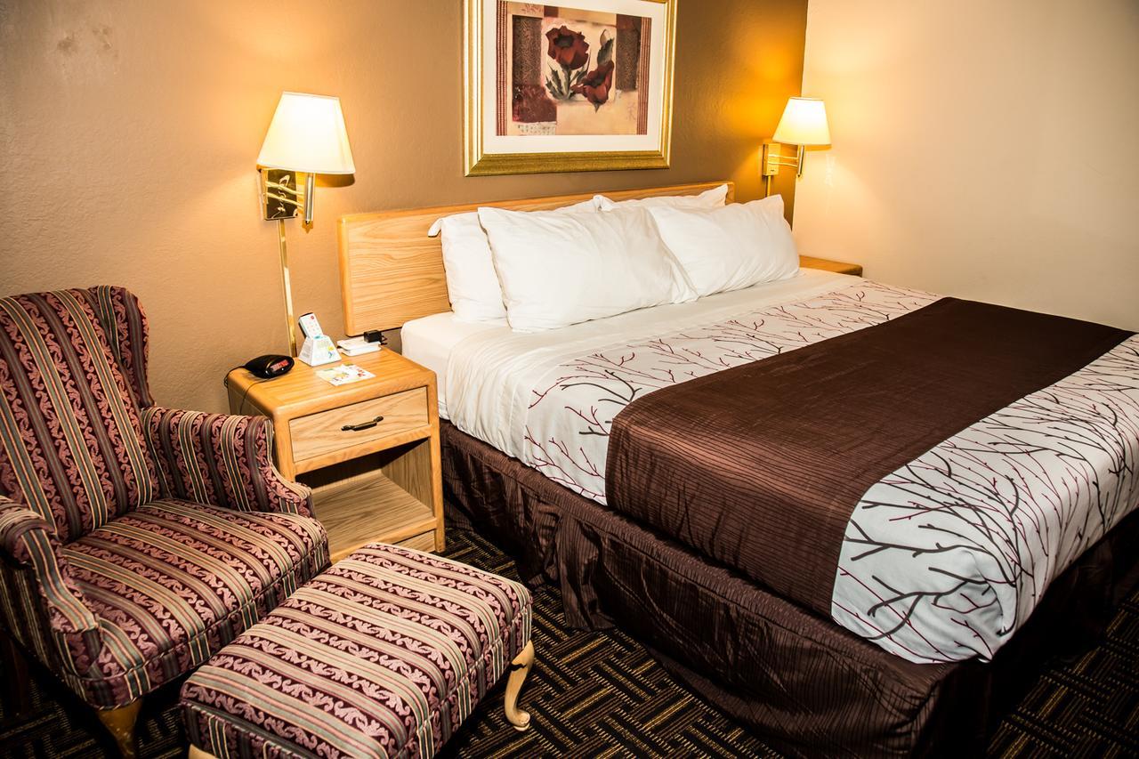 Americas Best Value Inn & Suites Detroit Lakes Ngoại thất bức ảnh