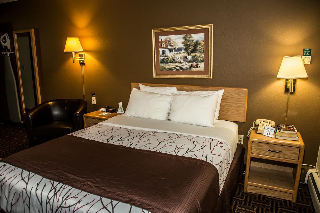 Americas Best Value Inn & Suites Detroit Lakes Ngoại thất bức ảnh