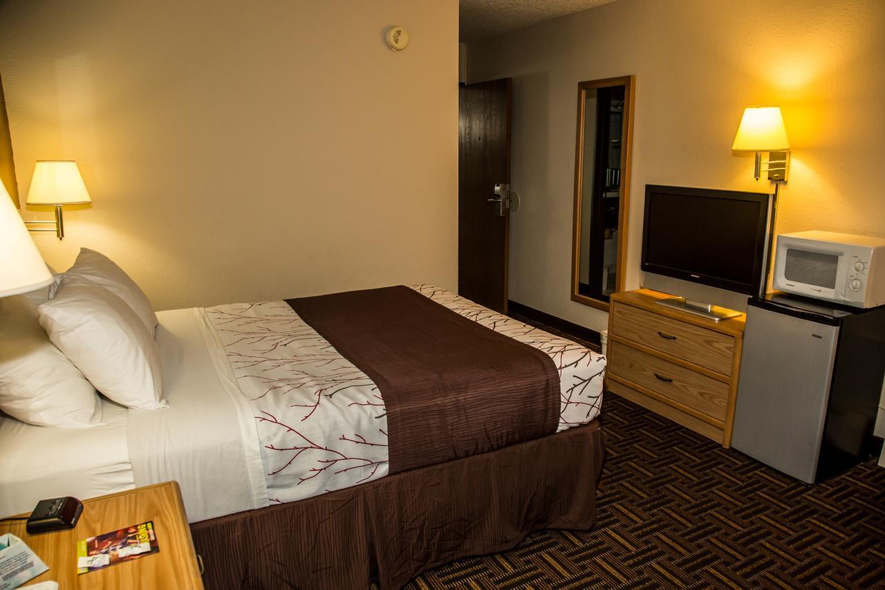 Americas Best Value Inn & Suites Detroit Lakes Ngoại thất bức ảnh
